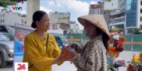 “Ở đây tặng nước lạnh miễn phí” – Khi người lao động nghèo ở Hà Nội được giải nhiệt bằng tình người Laptop USA - Báo Skycruise đưa tin